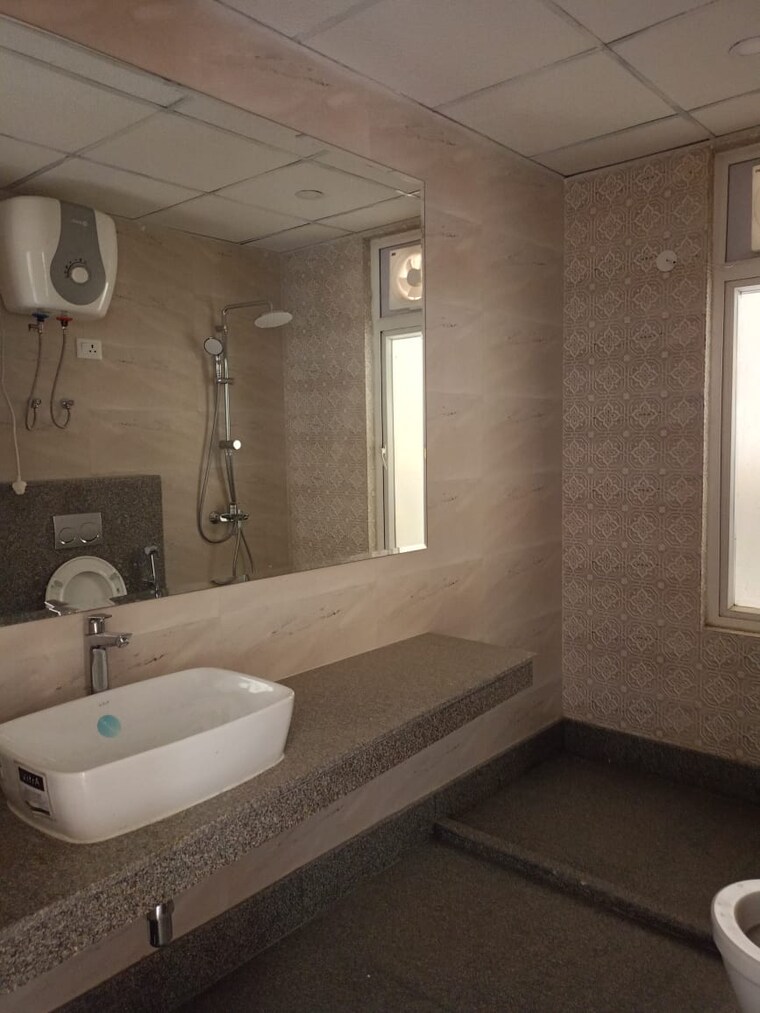 Bathroom, aba-ivy-county 3 Bedroom 1656 Sq.Ft. Apartment In Sector 75 Noida 9268949