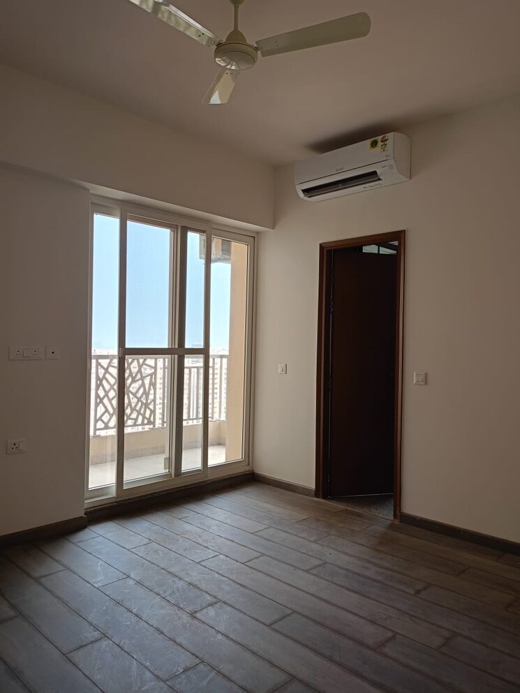 Room, aba-ivy-county 3 Bedroom 1656 Sq.Ft. Apartment In Sector 75 Noida 9268949
