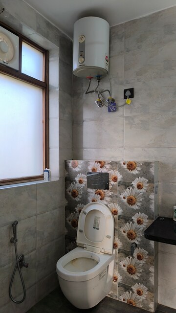 Bathroom in 3 BHK Builder Floor at Sushant Lok 3, Sector 57 – for Rent