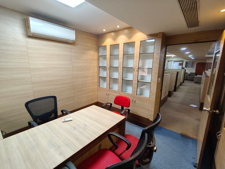 Team Area, egmore Commercial Office Space in IT/SEZ 1850 Sq.Ft. In Egmore Chennai 9268960