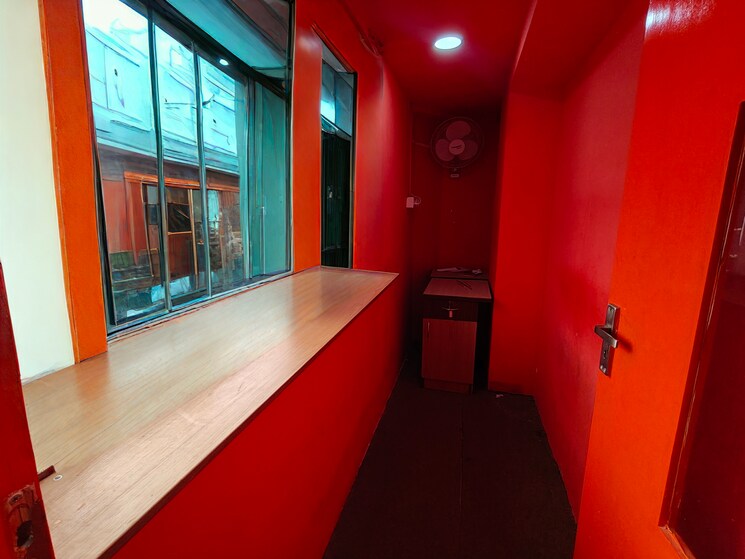 undefined, egmore Commercial Office Space in IT/SEZ 1850 Sq.Ft. In Egmore Chennai 9268960