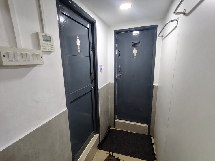 Washroom, egmore Commercial Office Space in IT/SEZ 1850 Sq.Ft. In Egmore Chennai 9268960