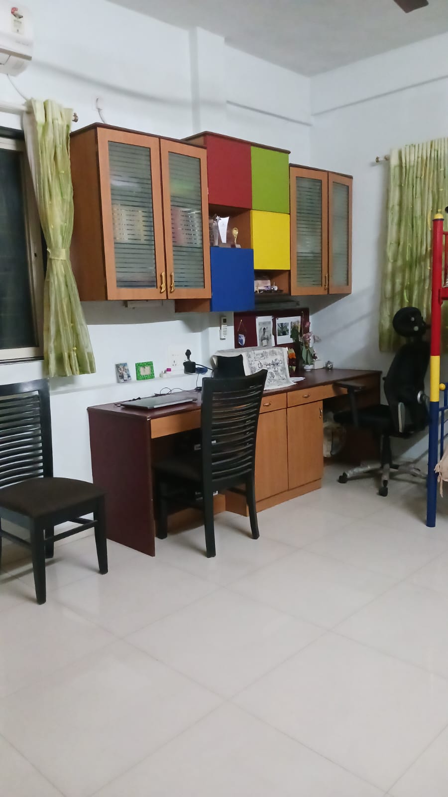 Office Space For Rent in Anusaya Apartment