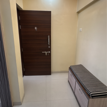 Room in 3 BHK Apartment at Salunkhe Vihar Society – for Rent
