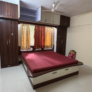 Bedroom in 3 BHK Apartment at Salunkhe Vihar Society – for Rent