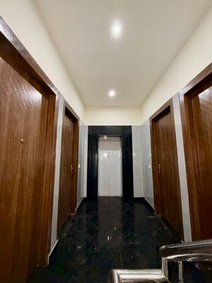 Building Lobby in 1 BHK Builder Floor at Sector 57 – for Rent
