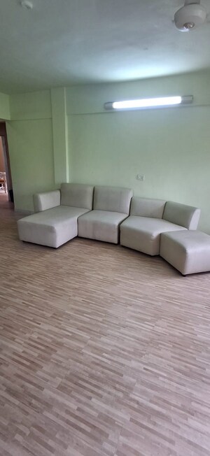 Living Room in 3 BHK Apartment at Mahakali Model Town, Jogeshwari East – for Rent