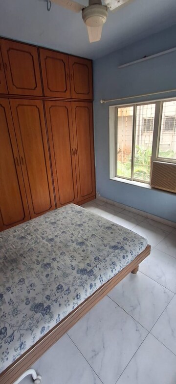 Bedroom in 3 BHK Apartment at Mahakali Model Town, Jogeshwari East – for Rent