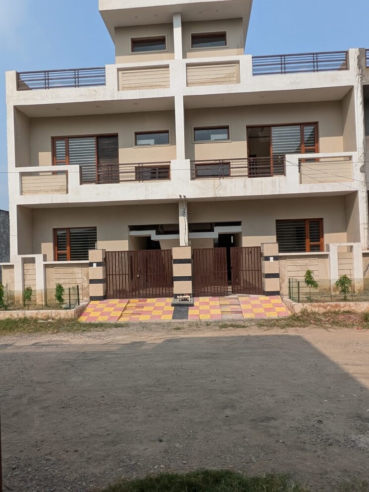 Exterior View, kishanpura 4 Bedroom 1450 Sq.Ft. Independent House In Kishanpura Zirakpur 9268984