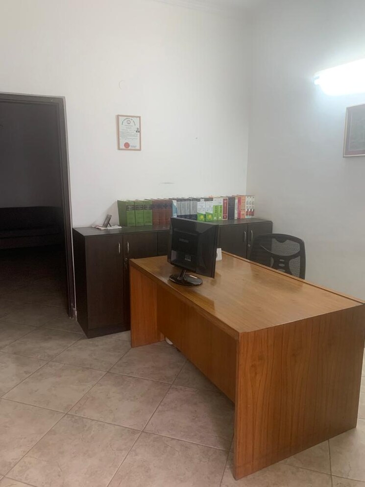 Kitchen, kalkaji 4 Bedroom 1800 Sq.Ft. Builder Floor In Kalkaji Delhi 9269022