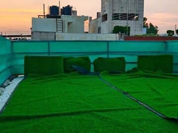 Swimming Pool in 2 BHK Builder Floor at Greater Kailash I – for Rent