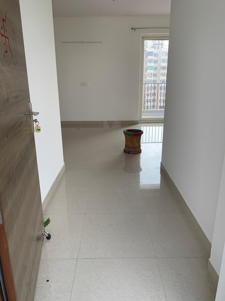 Room, shiv-the-ozone-solitaire 3 Bedroom 1735 Sq.Ft. Apartment In Sector 87 Faridabad 9269041