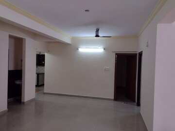 Room in 3 BHK Apartment at Baldota Spring Woods, Sahakara Nagar – for Rent