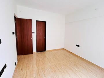 Room in 3 BHK Apartment at VTP Leonara, Mahalunge – for Rent