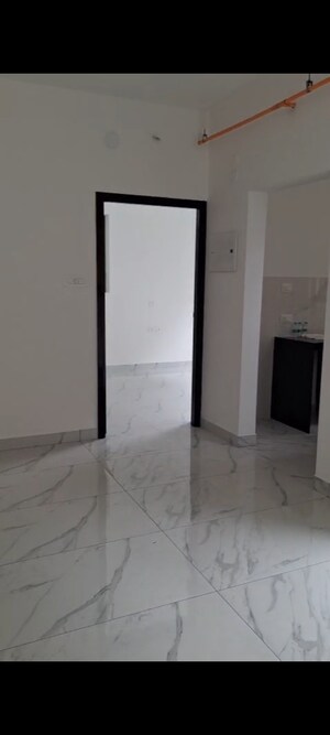 Room in 1 BHK Apartment at Raymond Ten X Habitat, Pokhran Road No Two – for Rent