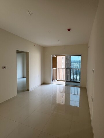 Room in 3 BHK Apartment at VTP Leonara, Mahalunge – for Rent