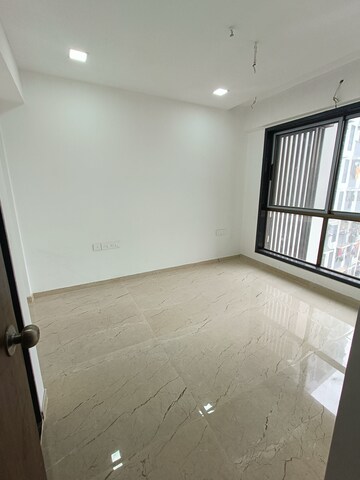 Room in 1 BHK Apartment at Neminath Nemi Bhavan, Goregaon West – for Rent