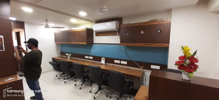 Team Area, iscon-emporio Commercial Office Space 675 Sq.Ft. In Jodhpur Ahmedabad 9269310