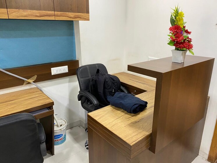 Team Area, iscon-emporio Commercial Office Space 675 Sq.Ft. In Jodhpur Ahmedabad 9269310