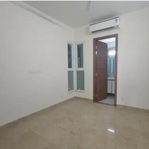 Room in 4 BHK Apartment at Uchdpl Veridia Oakwood Enclave, Wave City – for Rent