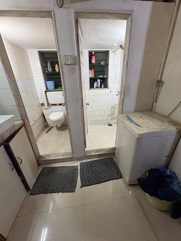 Team Area in 1 BHK Apartment at Angelore Silver Crest CHS, Ghatkopar East – for Rent