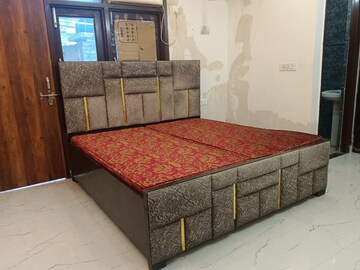 Bedroom in 2 BHK Builder Floor at Saket – for Rent