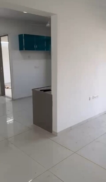 Room in 3 BHK Apartment at Shela – for Rent