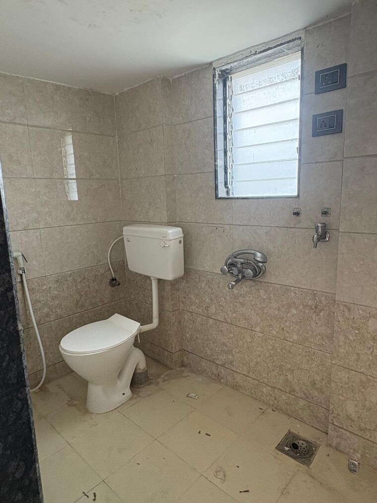 Bathroom, chaware-sankul 2 Bedroom 840 Sq.Ft. Apartment In Virar West Palghar 9269567