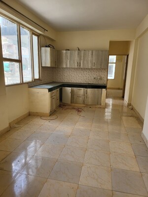 Room in 2 BHK Apartment at Adore Happy Homes, Sector 86 – for Rent