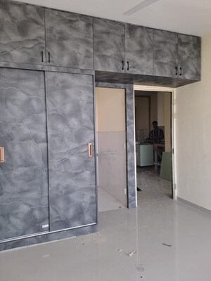 2 BHK Apartment For Rent in Pyramid Heights, Sector 85