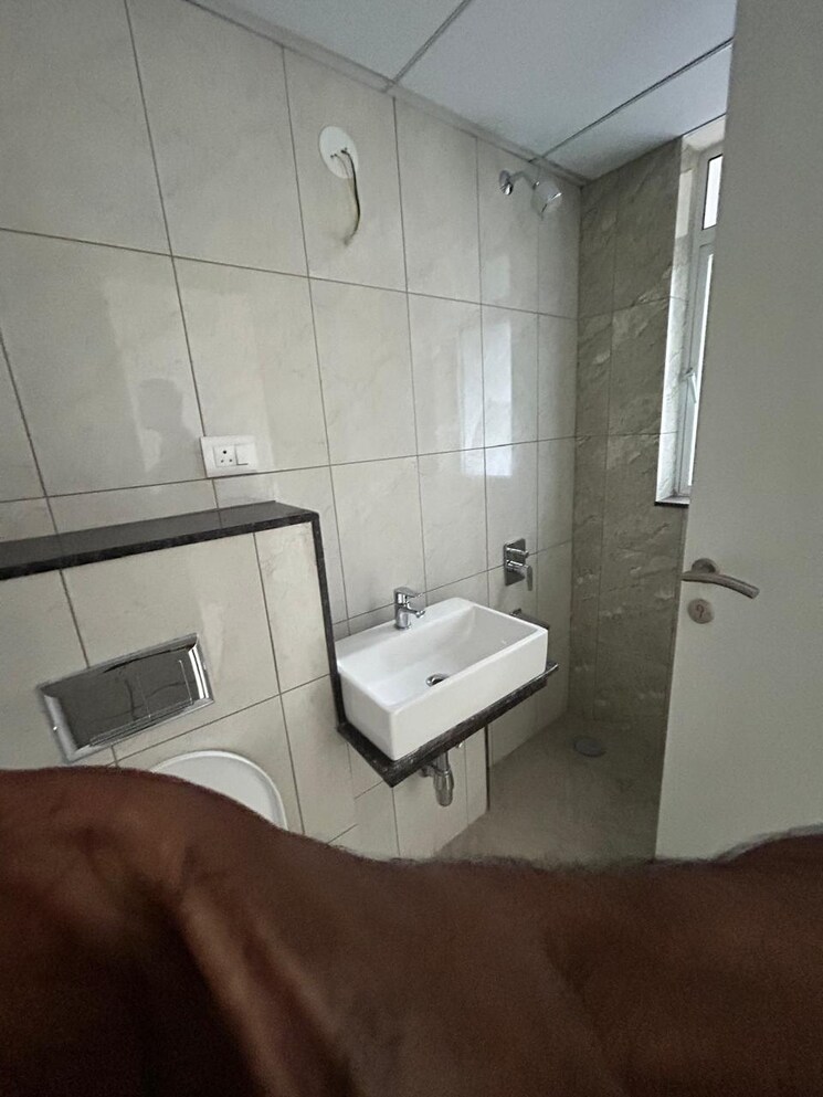 Bathroom, godrej-green-vistas 3 Bedroom 870 Sq.Ft. Apartment In Mahalunge Pune 9269560