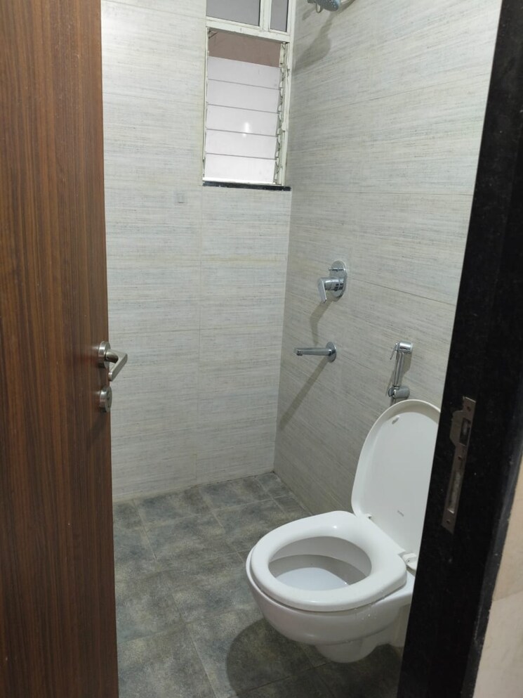 Bathroom, yashwin-hinjewadi 2 Bedroom 800 Sq.Ft. Apartment In Hinjewadi Phase 2 Pune 9269581