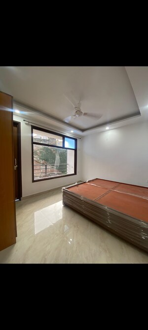 1 BHK Builder Floor For Rent in Saket