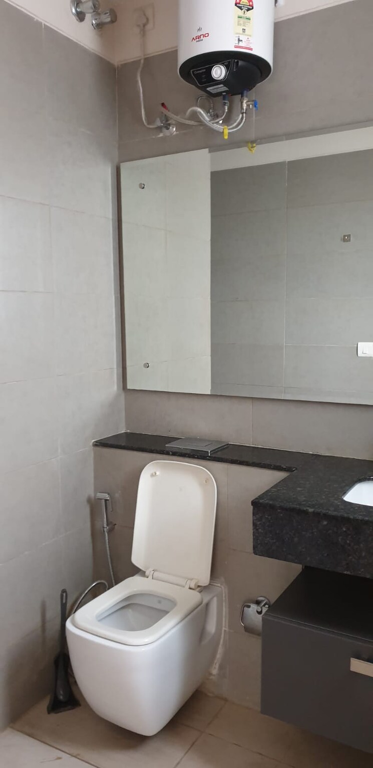 Bathroom, ireo-victory-valley 3 Bedroom 2527 Sq.Ft. Apartment In Sector 67 Gurgaon 9269682