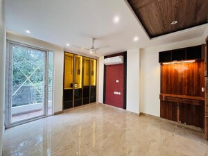 Room in 2 BHK Builder Floor at Chittaranjan Park – for Sale