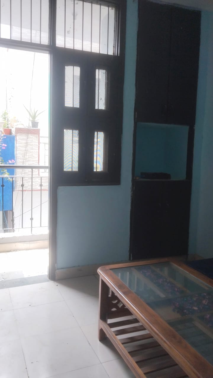 1 BHK Builder Floor For Rent in Chattarpur