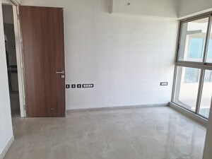 Room in 2 BHK Apartment at Sheth Auris Bliss, Malad West – for Sale