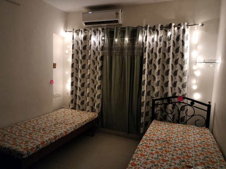 Room, madhuban-chs-deonar Pg For Boys & Girls In Deonar 9269763