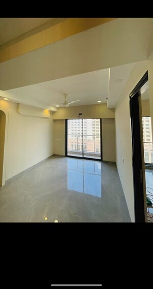 Room in 2 BHK Apartment at Hubtown The Premiere, Andheri West – for Rent