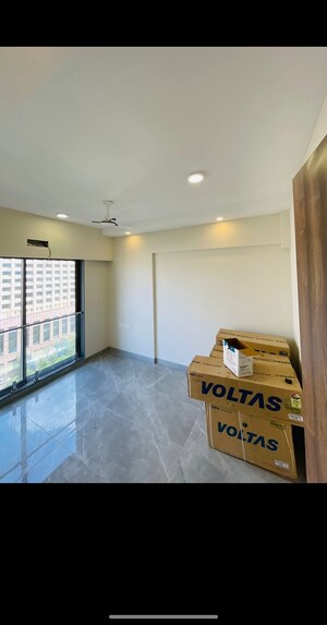 Bedroom in 2 BHK Apartment at Hubtown The Premiere, Andheri West – for Rent