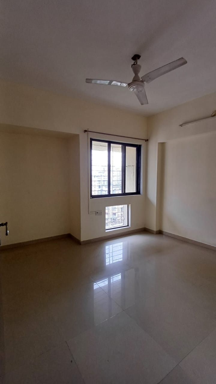 2 BHK + Extra Room Apartment For Sale in Prestige Park