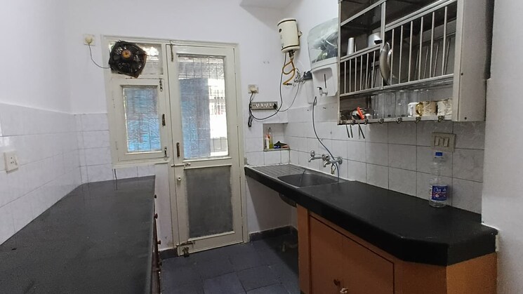 Kitchen, unitech-south-city-ii 3 Bedroom 1850 Sq.Ft. Builder Floor In Sector 50 Gurgaon 9269803