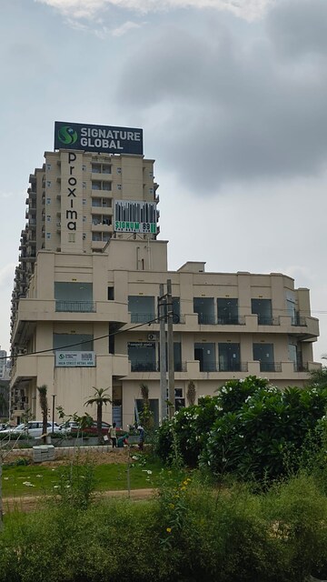 2 BHK Apartment – Exterior View View at Signature Global Proxima, Sector 89 - for Rent