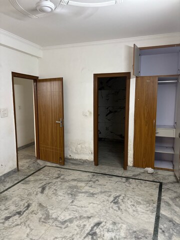 Building Lobby in 3 BHK Builder Floor at Paryavaran Complex – for Rent