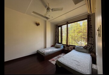 Room in 2 BHK Builder Floor at Chittaranjan Park – for Sale