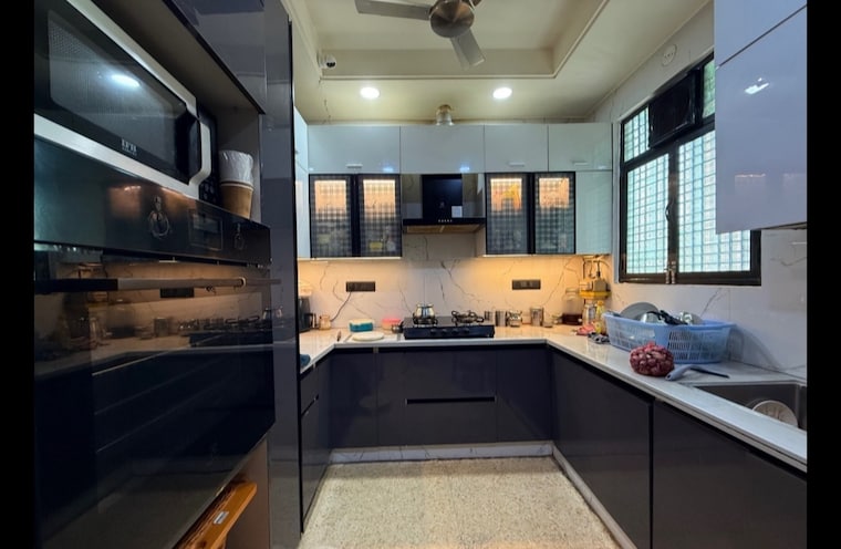 Kitchen, chittaranjan park 2 Bedroom 1350 Sq.Ft. Builder Floor In Chittaranjan Park Delhi 9269821