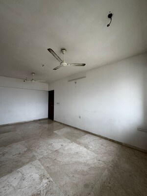 2 BHK Apartment For Rent in Lodha Vivant, Ghodbunder Road