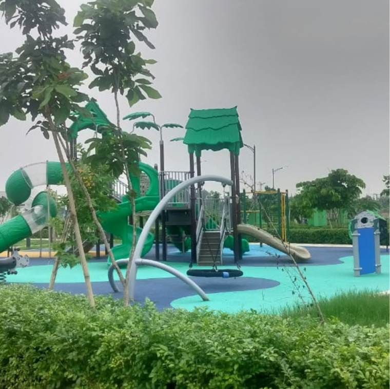 Garden, tdi city 3 Bedroom 140 Sq.Yd. Builder Floor In Tdi City Panipat 9269846