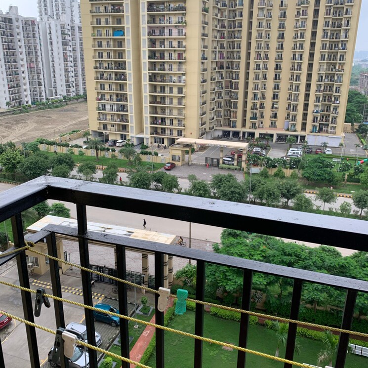 Balcony, maxblis-grand-wellington 1 Bedroom 374 Sq.Ft. Apartment In Sector 75 Noida 9269851