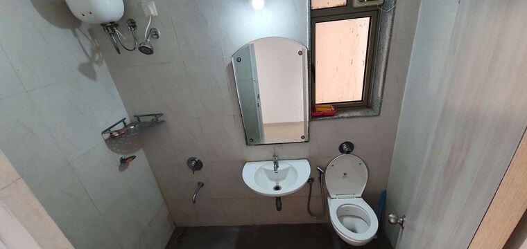 Bathroom, lodha-palava-city 2 Bedroom 573 Sq.Ft. Apartment In Dombivli East Thane 9269882